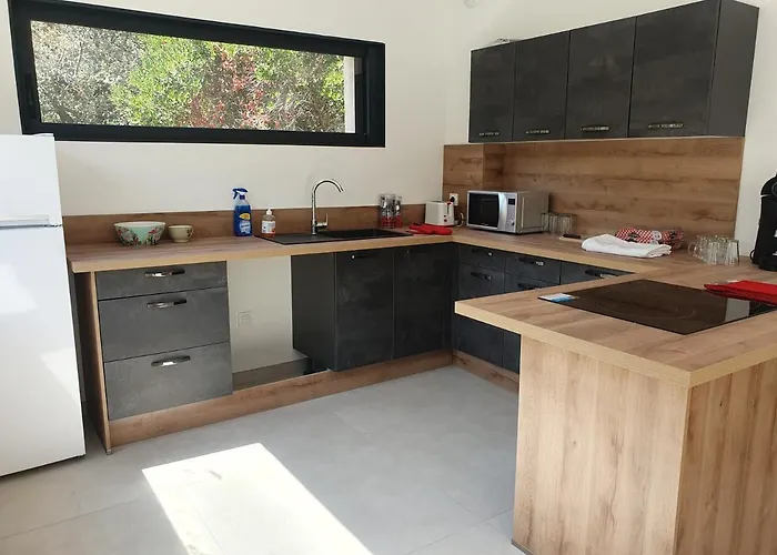 Chene Calme Et Serenite Boulouris Secteur Residentiel * Saint-Raphaël