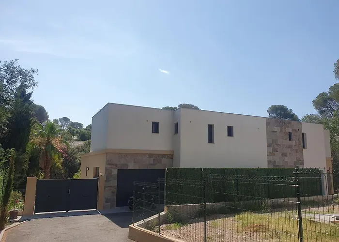 Chene Calme Et Serenite Boulouris Secteur Residentiel